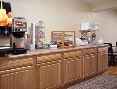 Super 8 By Wyndham Motel 2*