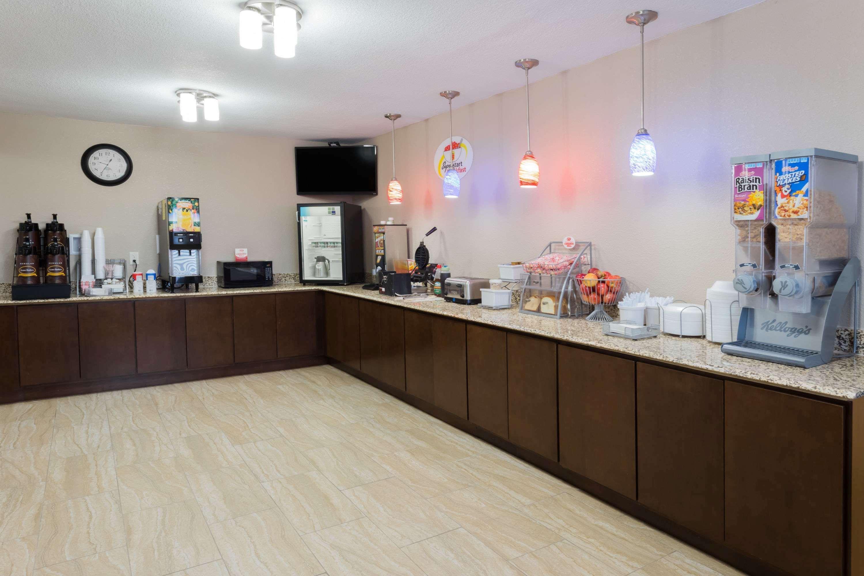 Super 8 By Wyndham 2* Janesville