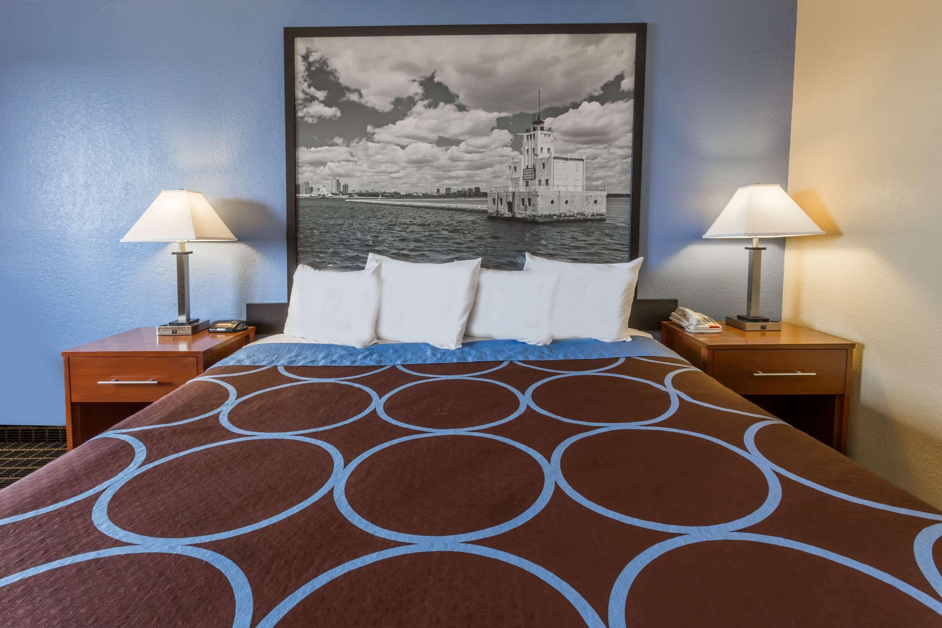 Super 8 By Wyndham