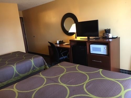 Motel Super 8 By Wyndham Janesville