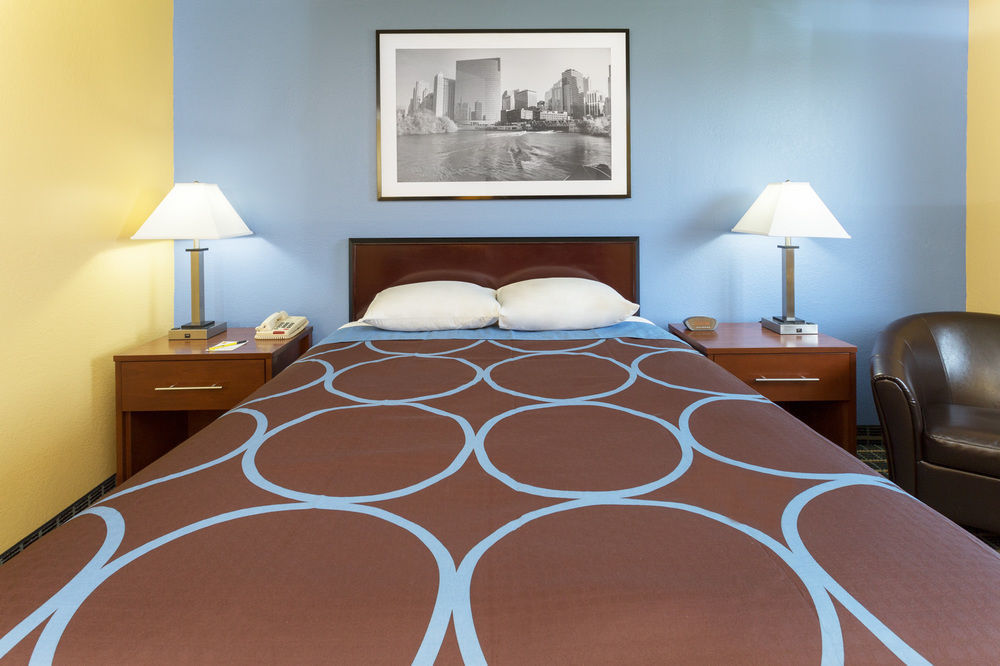 Super 8 By Wyndham Motel Janesville