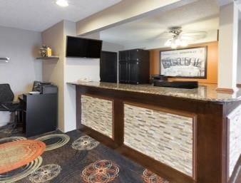 Super 8 By Wyndham Janesville