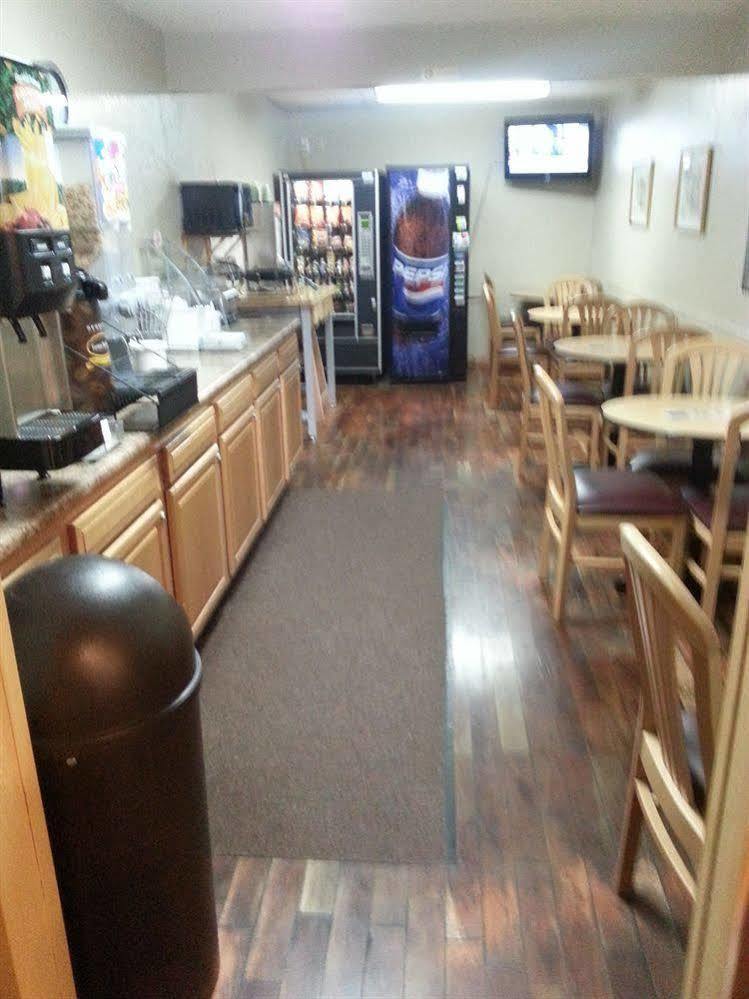 Super 8 By Wyndham Motel Janesville